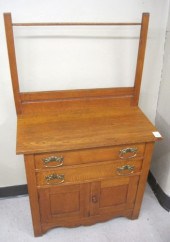 LATE VICTORIAN OAK COMMODE WAS