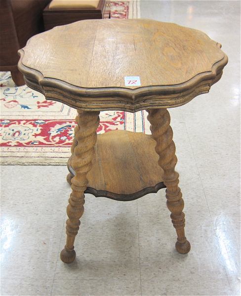 LATE VICTORIAN OAK LAMP TABLE