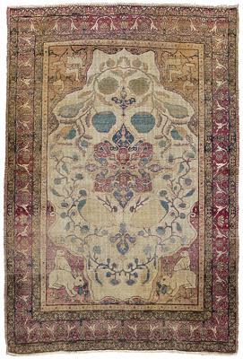 Lavar Kerman rug, central medallion