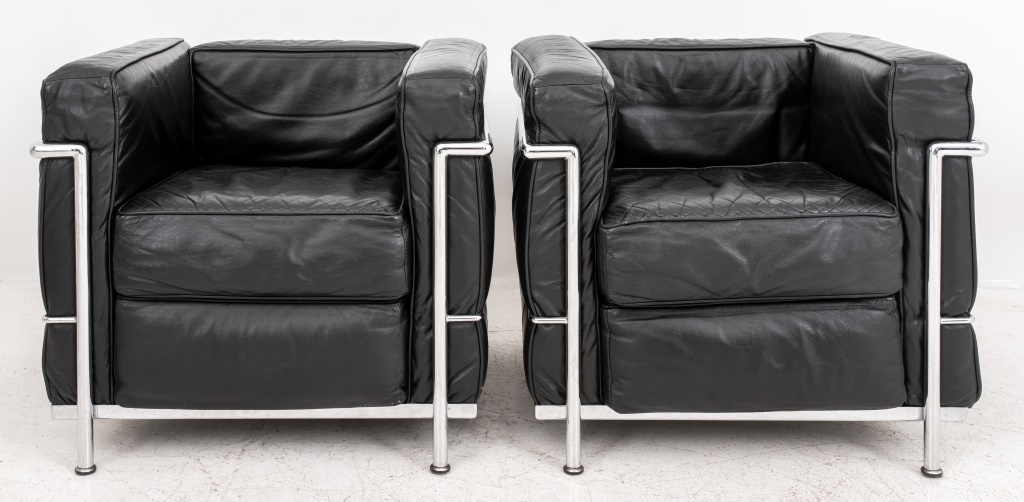 LE CORBUSIER LC-2 PETIT CONFORT