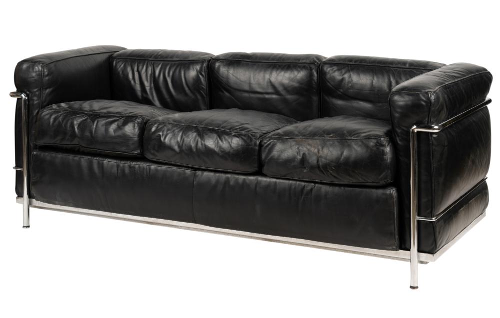 LE CORBUSIER: LC2 THREE-SEAT SOFALe