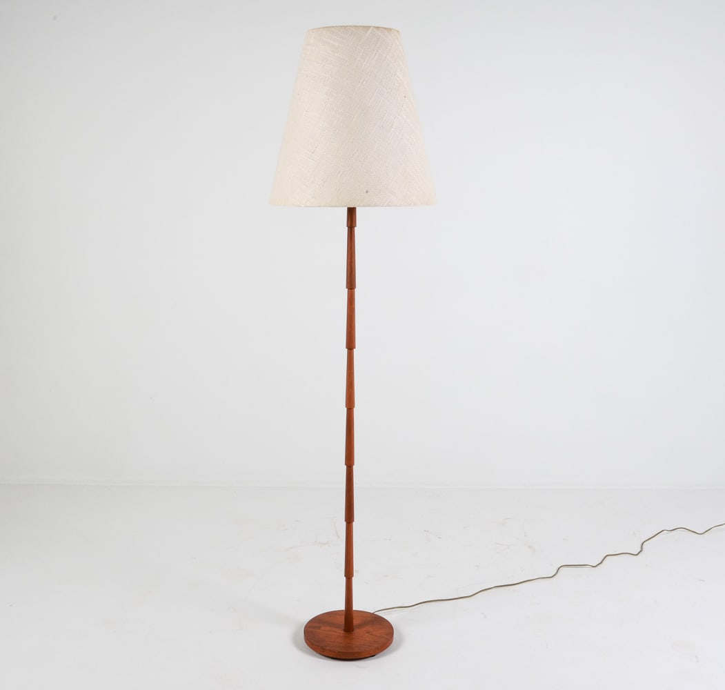 LE KLINT STYLE DANISH TEAK FLOOR
