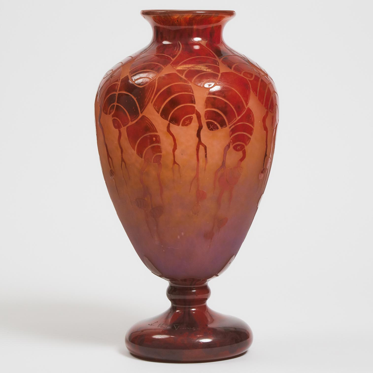 Le Verre Français Cameo Glass Large