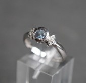 LE VIAN 14-KARAT WHITE-GOLD, A