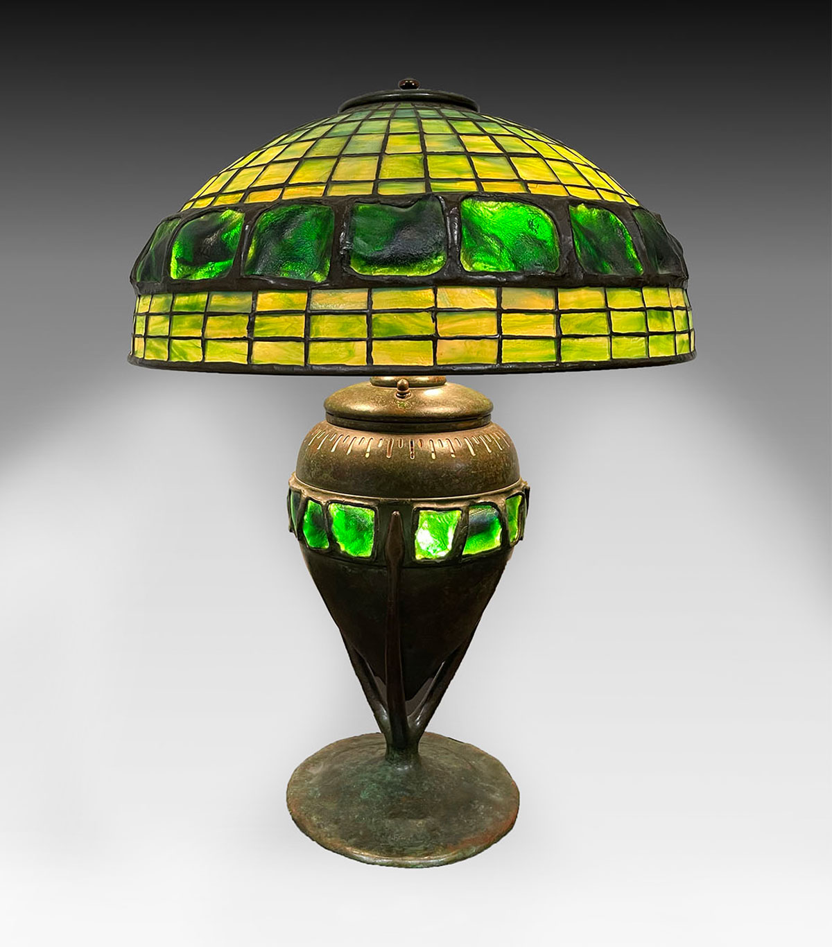 LEADED GLASS BRONZE TURTLEBACK LAMP