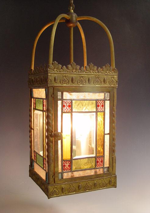 LEADED GLASS HANGING LAMP: