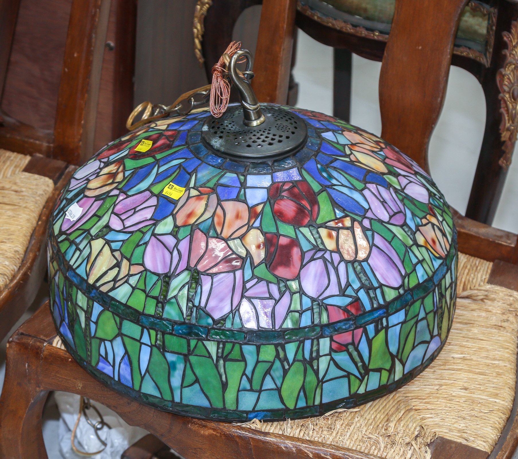 LEADED SLAG GLASS HANGING LAMP