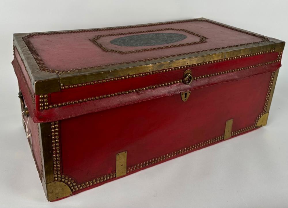 LEATHER-COVERED CAMPHORWOOD TRUNK