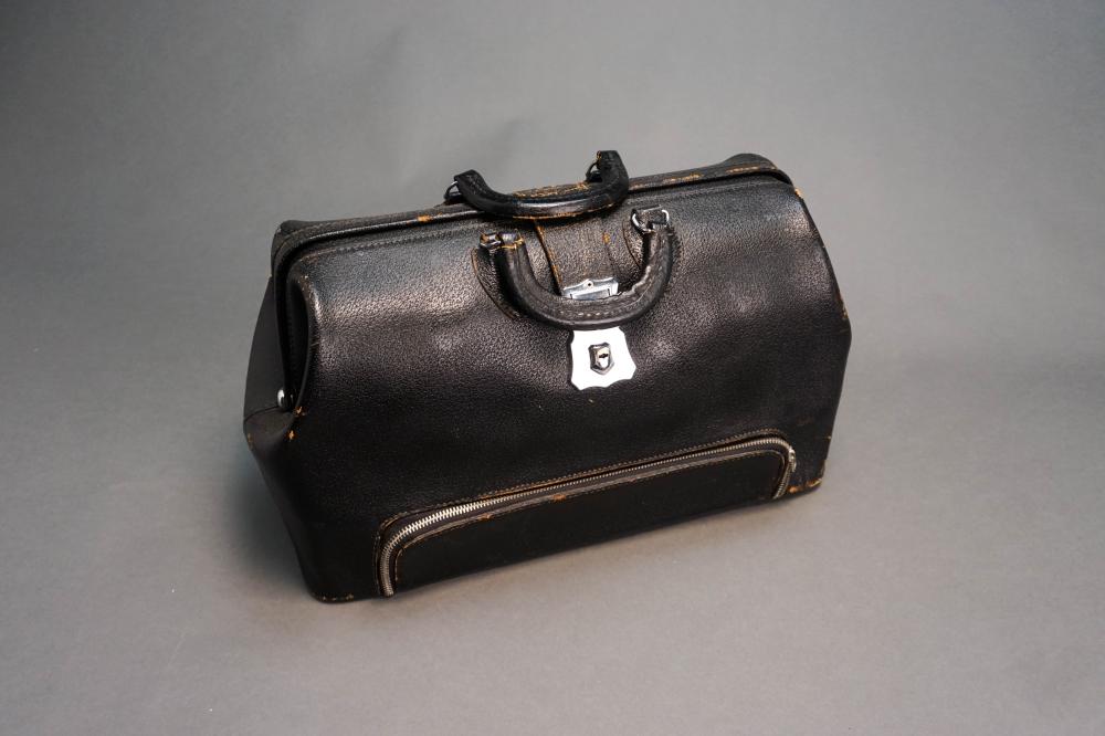 LEATHER PHYSICIAN'S BAGLeather
