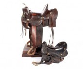 LEATHER SADDLES WITH STANDLEAT