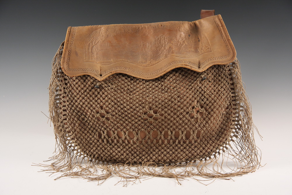 LEATHER SHOOTING BAG - Leather
