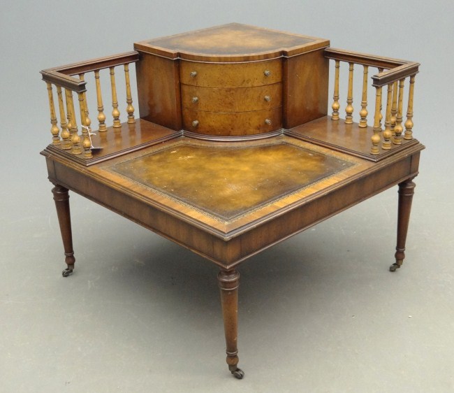 Leather top corner table with
