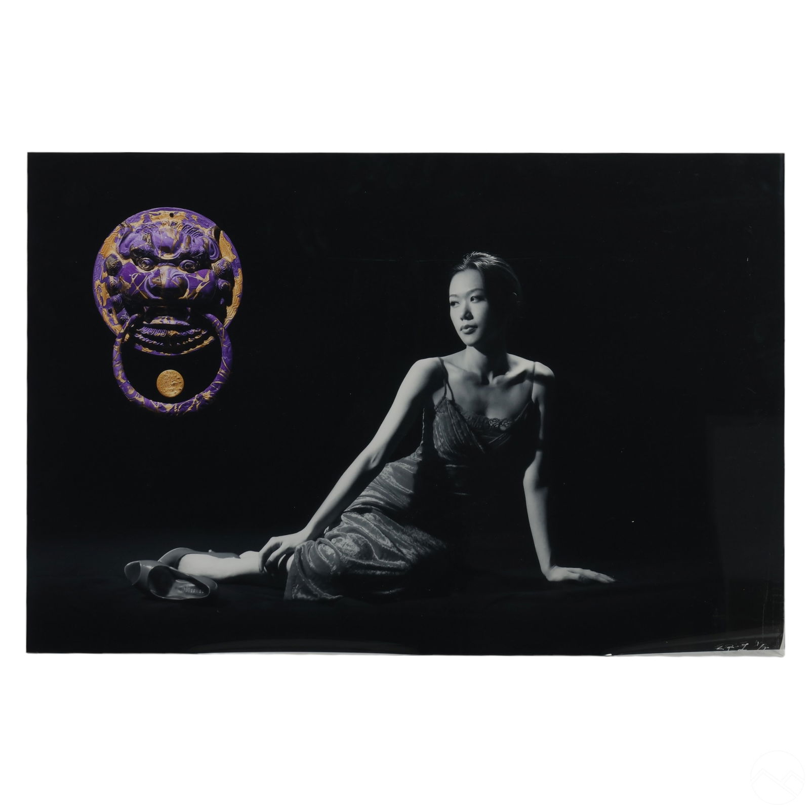 LEE SUN-DON B.1956 AWAITING HERO LE