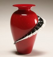 Lee Wassink red studio glass v