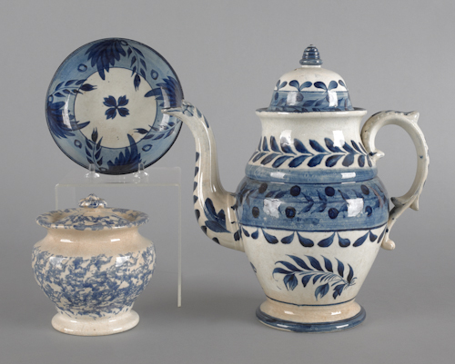 Leeds porcelain coffee pot 19th
