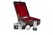 LEICA CAMERA SETin a fitted le