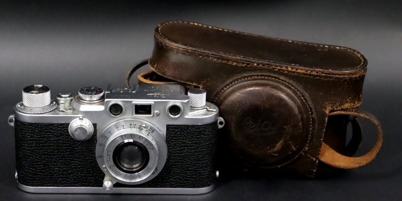 LEICA IIIF CAMERA AND LEICA ELMAR
