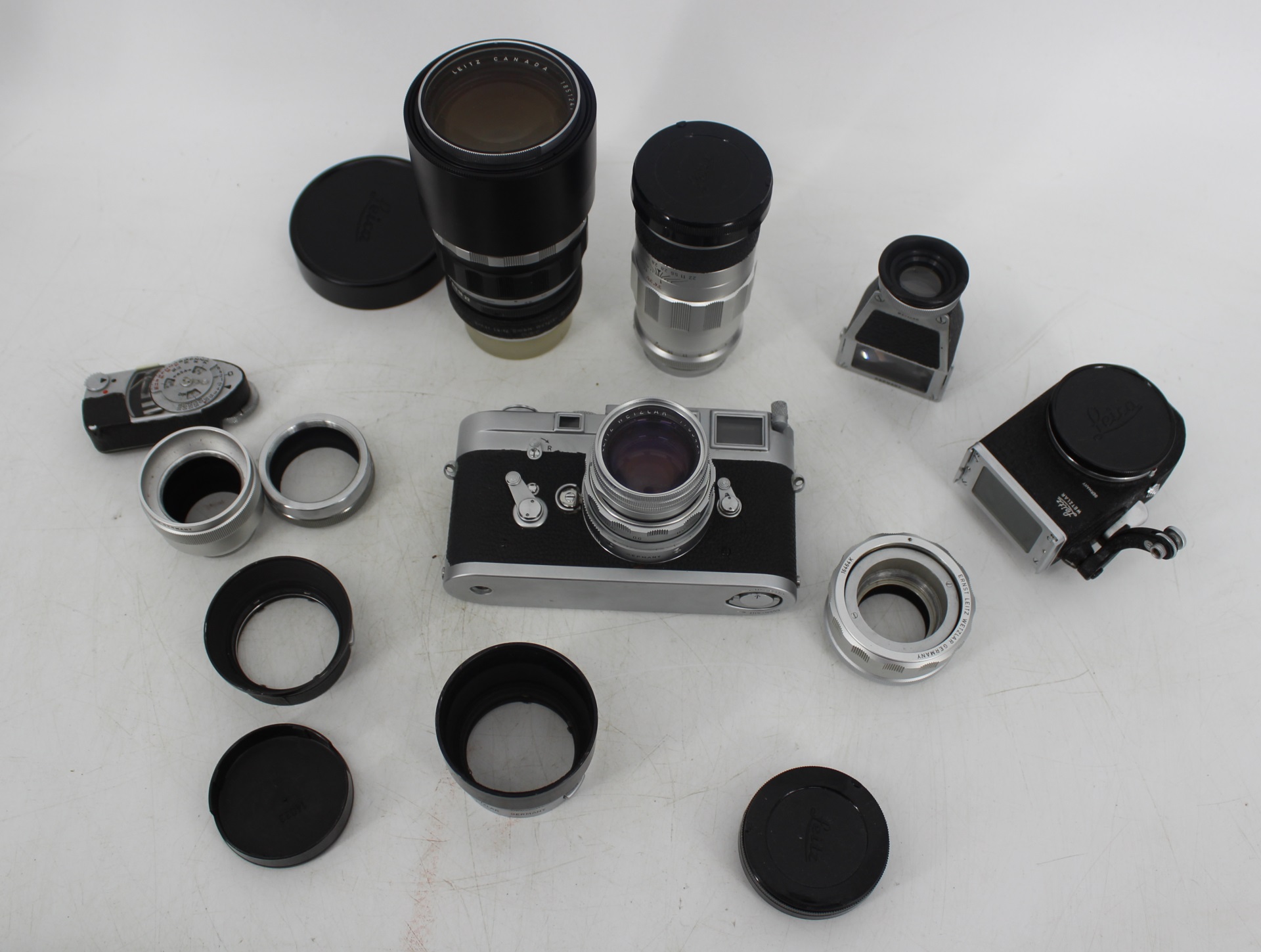 LEICA M3 CAMERA WITH TELYT LENS