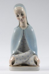 LENCI PORCELAIN FIGURE BY HELE