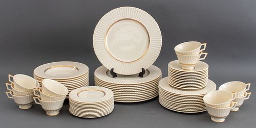 LENOX 72 PIECE PORCELAIN DINING