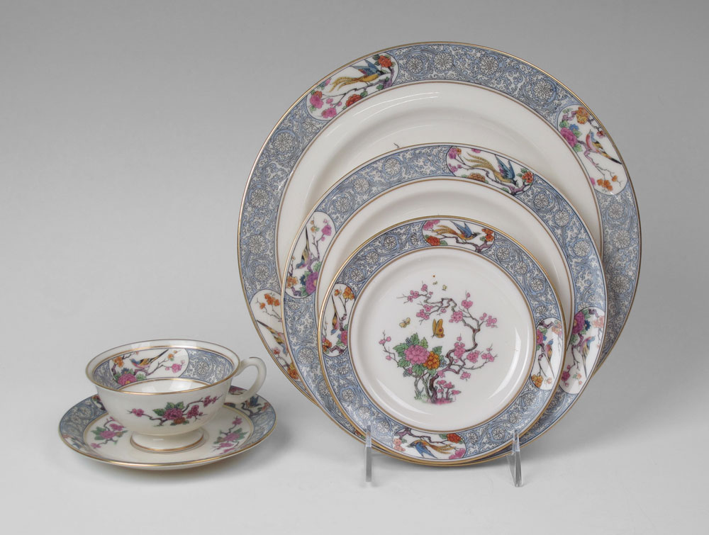 LENOX MING FINE CHINA: Approx. 74