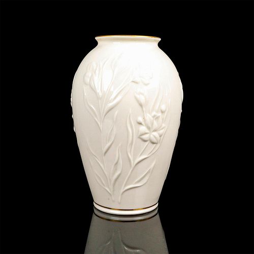 LENOX PORCELAIN FLOWER VASECream