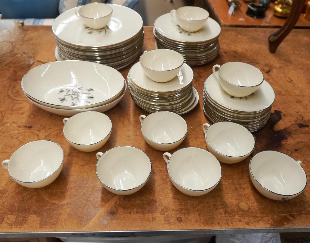 LENOX 'PRINCESS' 60-PIECE TABLE
