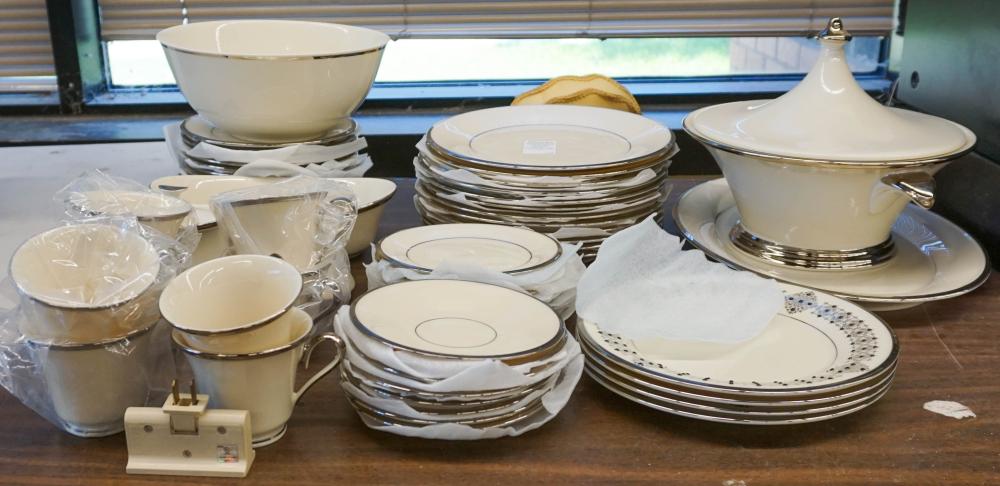 LENOX SOLITAIRE PATTERN 58-PIECE