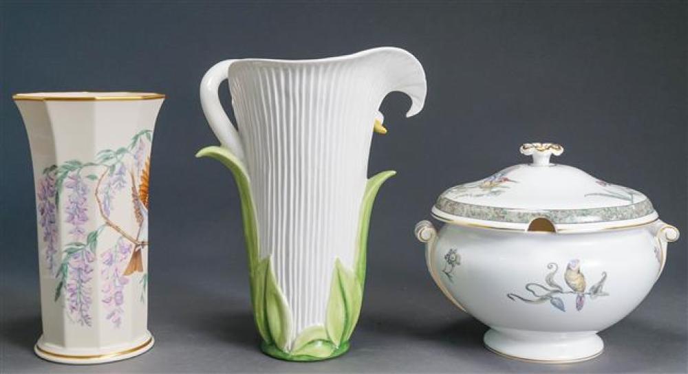 LENOX 'THE JEFFERSON' VASE, CERAMIC