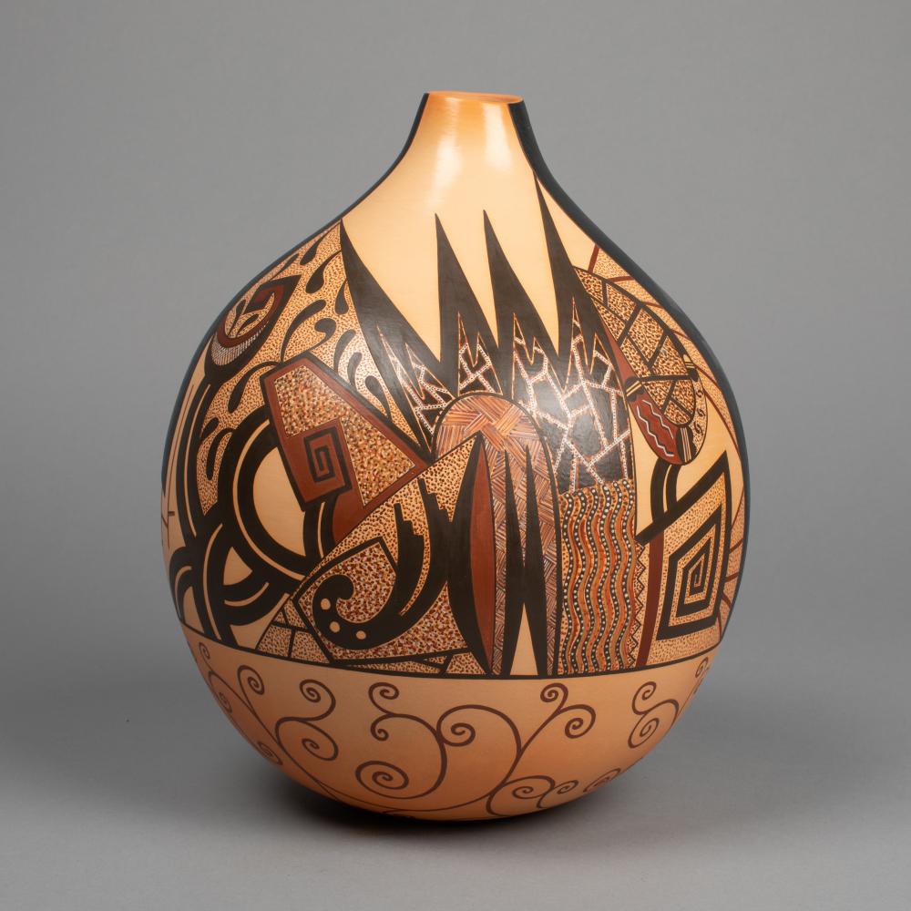 LES NAMINGHA, POLYCHROME ASYMMETRIC