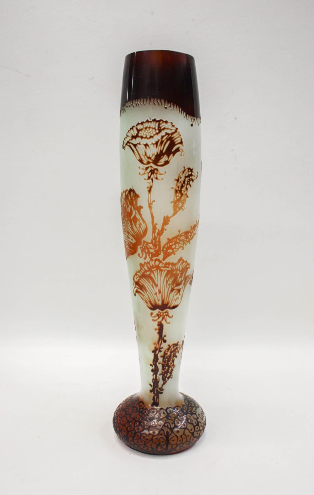 LESUGE CAMEO GLASS VASELESUGE CAMEO