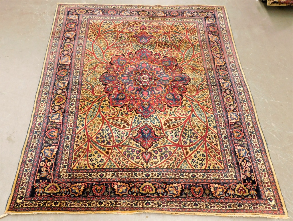 LG ANTIQUE PERSIAN FLORAL TENDRIL