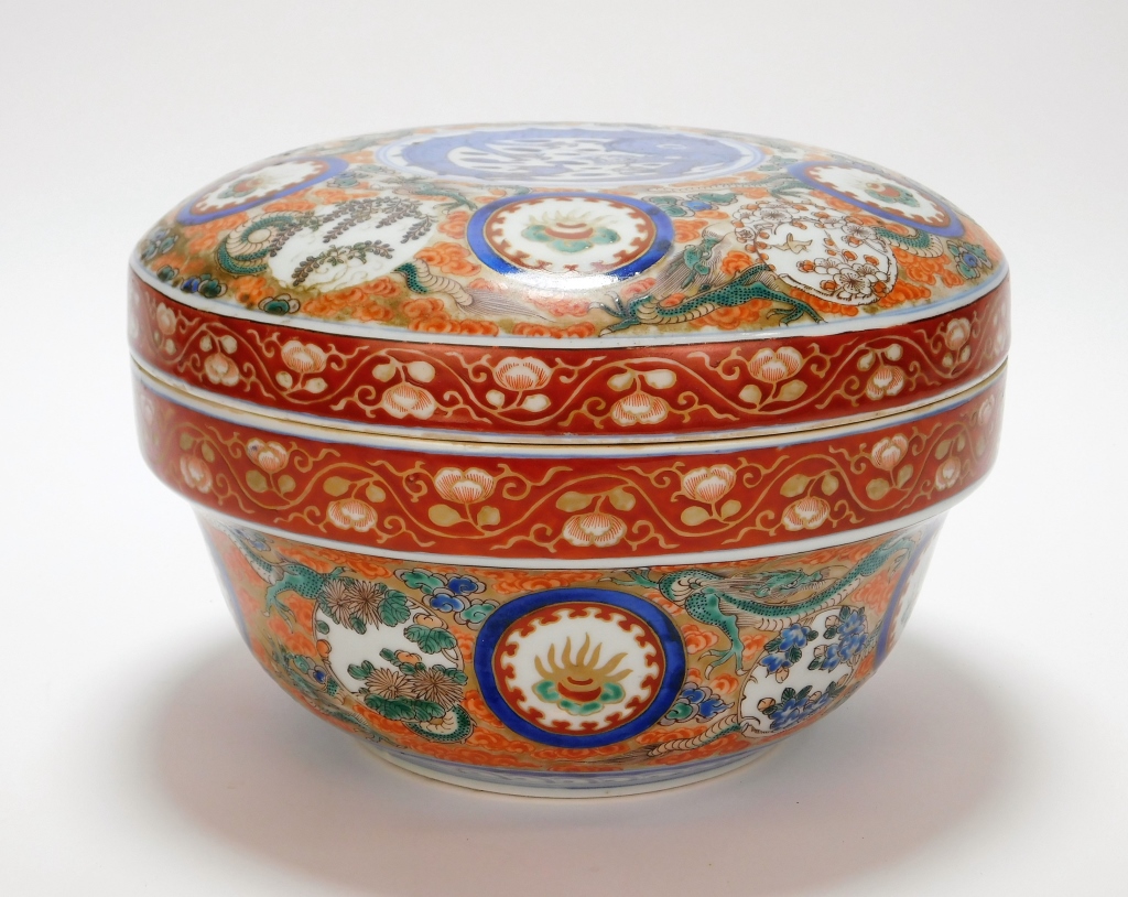 LG JAPANESE IMARI PORCELAIN COVERED