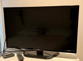 LG TV, 31” screen, model