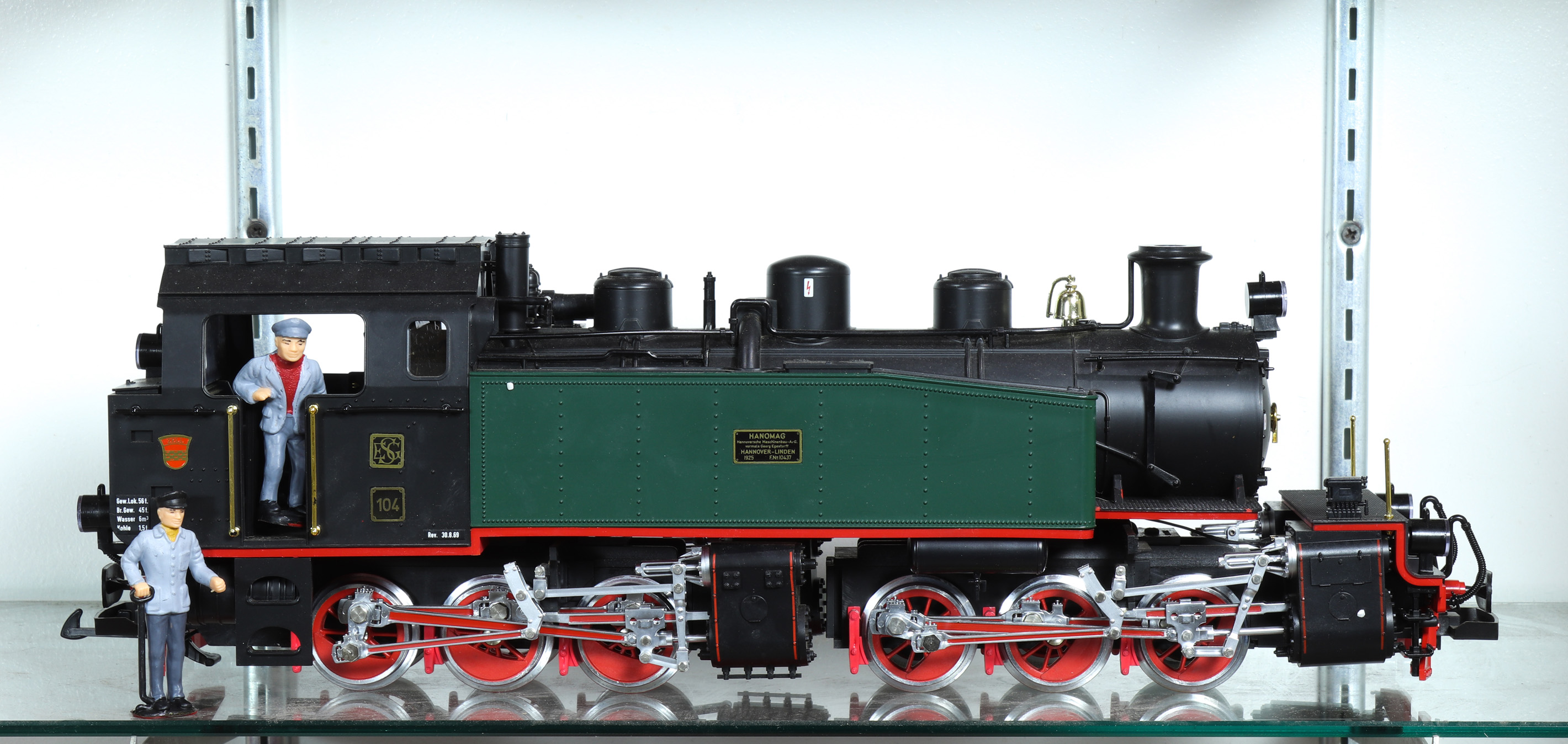 L.G.B. MODEL TRAIN #2085D