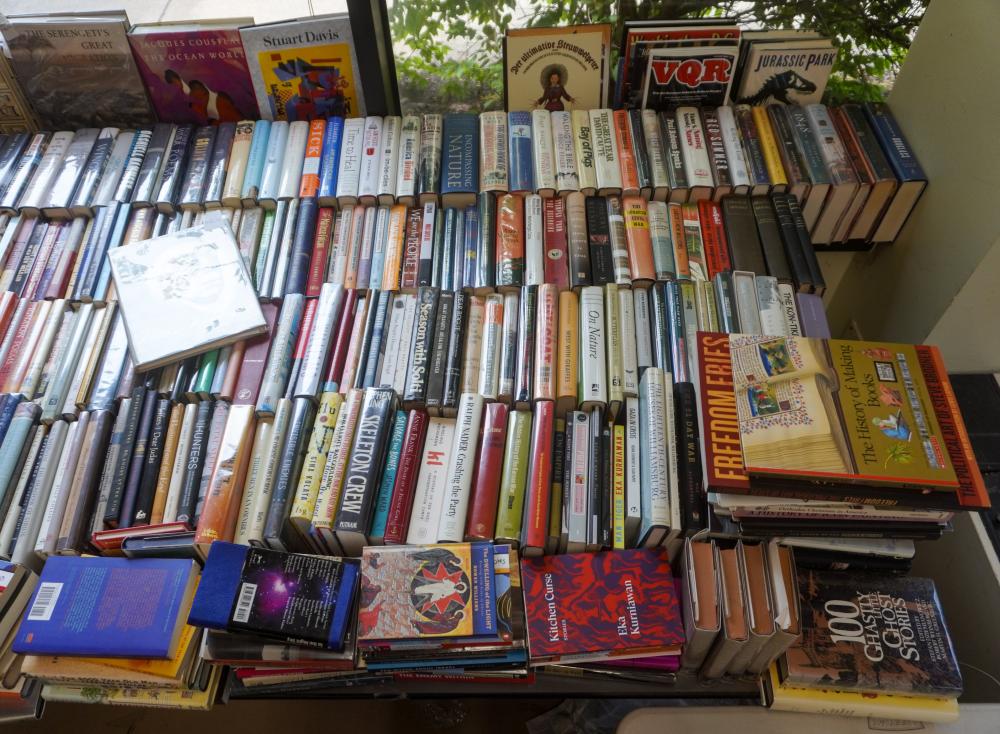 LIBRARY OF PREDOMINANTLY HISTORY,