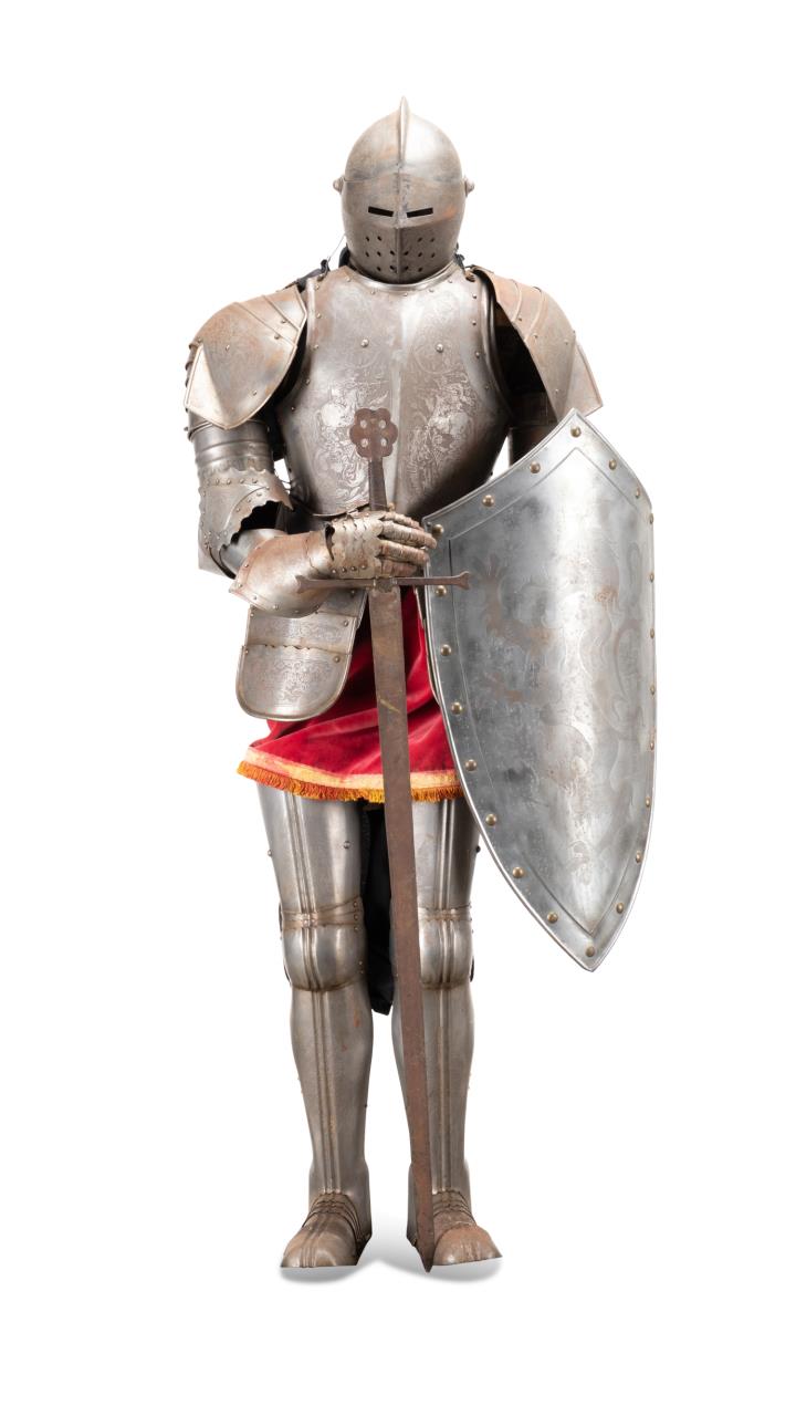 LIFE SIZE MEDIEVAL STYLE ARMOR W/