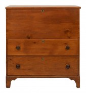LIFT-TOP BLANKET CHEST NEW ENG