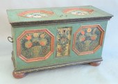 LIFT TOP BLANKET CHEST WITH PA