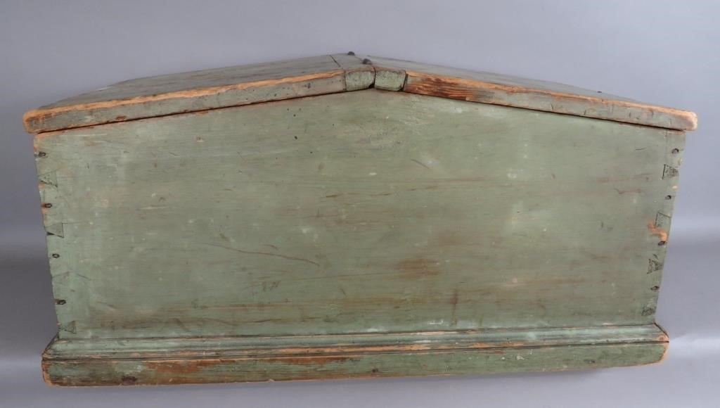 LIGHT GREEN PAINTED COUNTERTOP MILL