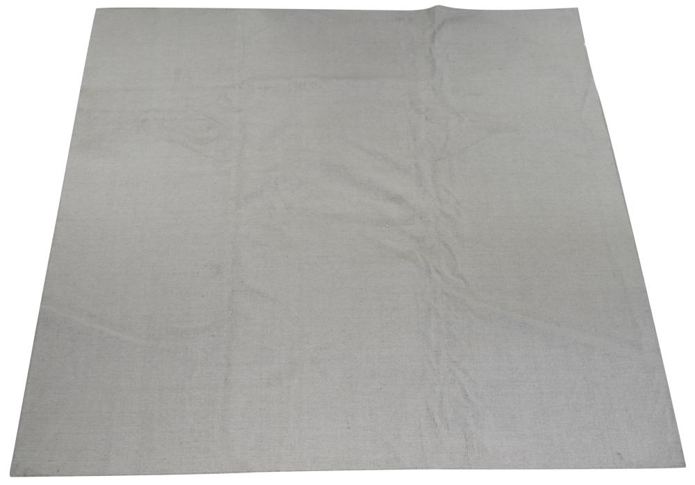 LIGHT GREY AREA RUGLight Grey