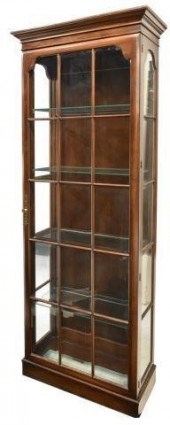 LIGHTED GLASS PANE DISPLAY CAB