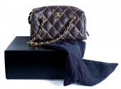 LIKE NEW QUILTED LEATHER CHANE