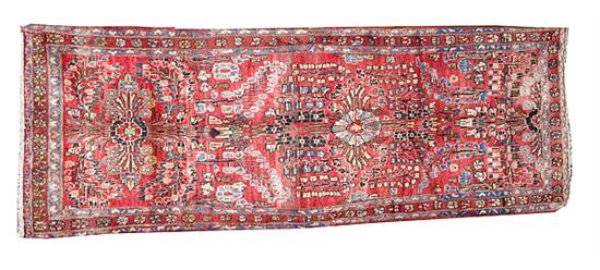 Lillihan runner 3'3'' x 8'6''