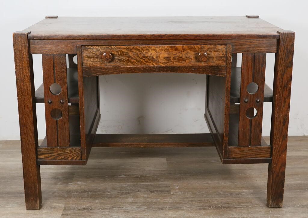 LIMBERT STYLE LIBRARY DESKLimbert