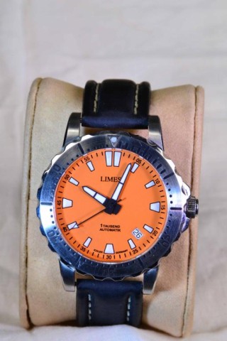 LIMES MEN'S DIVING WATCHMade in
