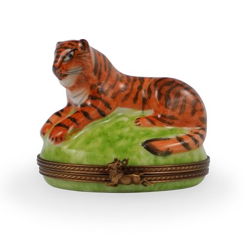 LIMOGES PORCELAIN PILL