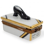 LIMOGES PORCELAIN SHOE PILL BO