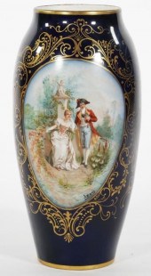 LIMOGES PORCELAIN VASELimoges