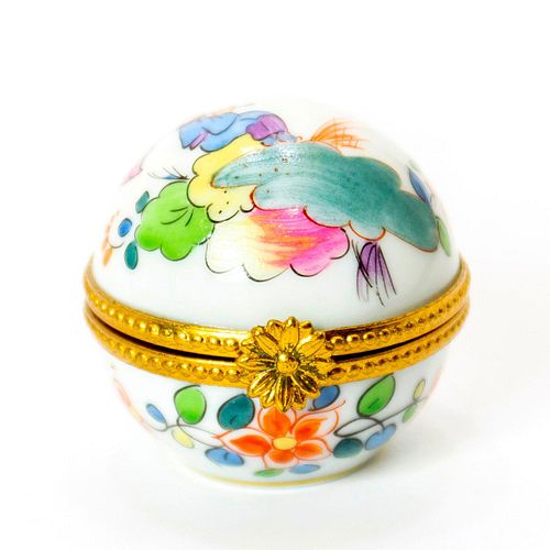 LIMOGES TRINKET BOX, HAND-PAINTED